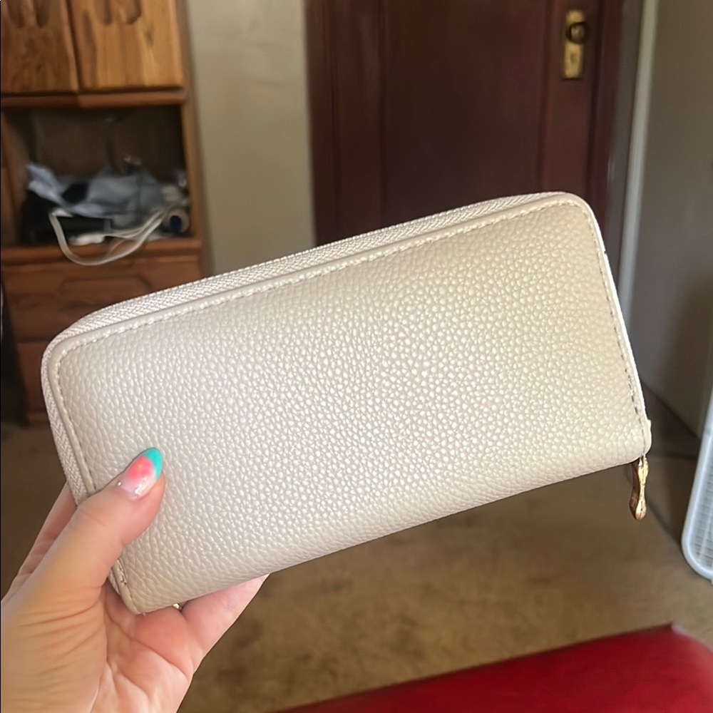 Large Cream Wallet
